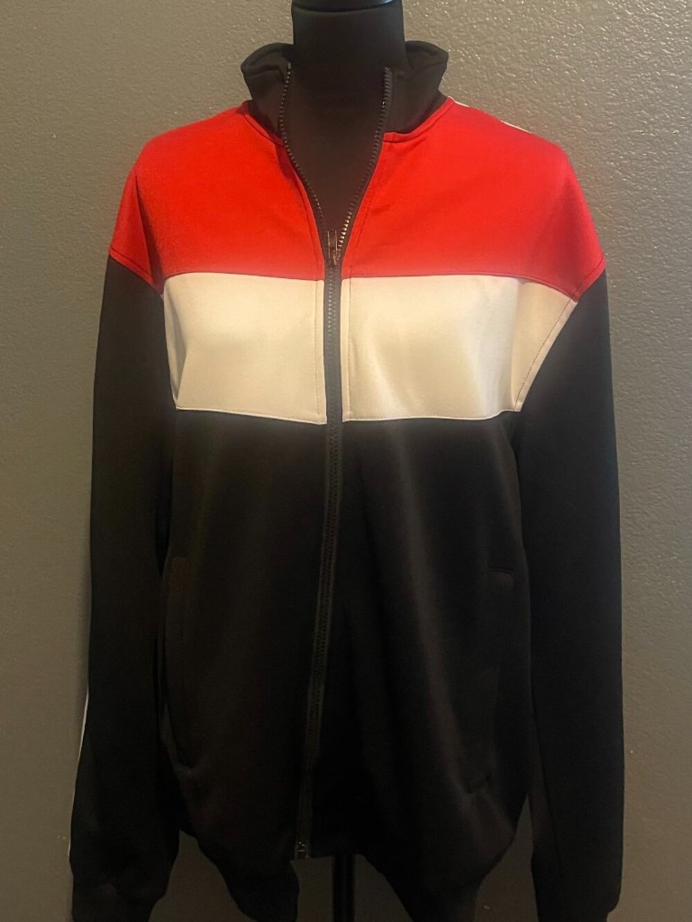 Block Trend Sweat Jacket - Picture 2 of 4